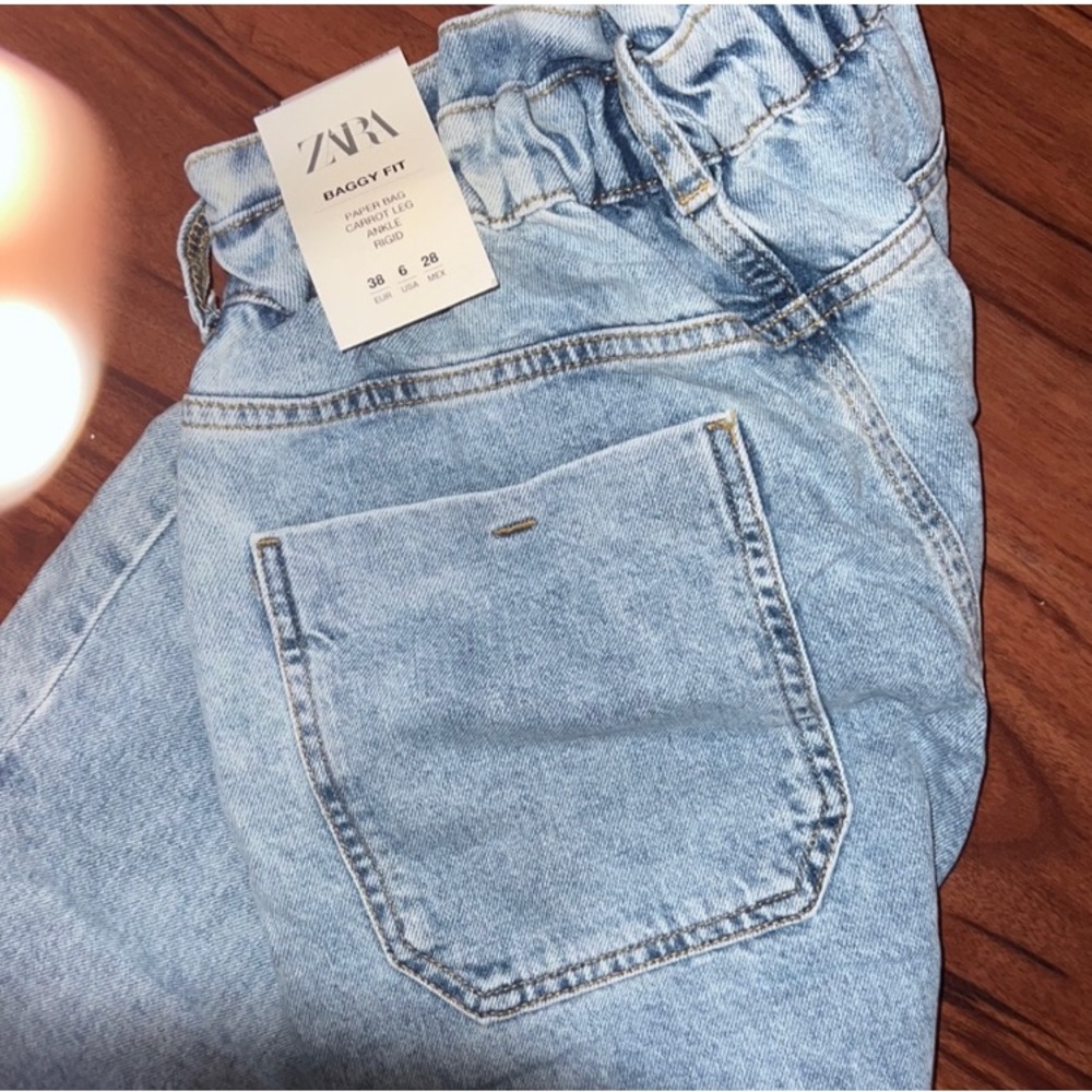 Zara High Rise, High Waisted Baggy Fit Paperbag Jeans 6 - Picture 2 of 8
